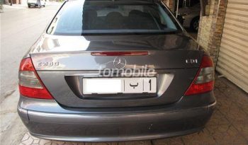 Mercedes-Benz Classe E 2005 Diesel 130000 Rabat plein