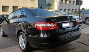 Mercedes-Benz Classe E 2011 Diesel 119000 Casablanca plein