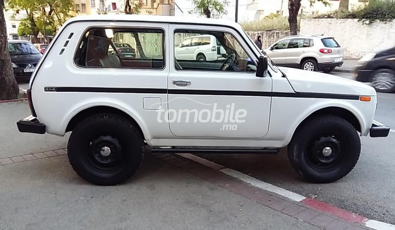 Land Rover Defender Importé Occasion 2009 Essence 80000Km Tanger #57583 plein