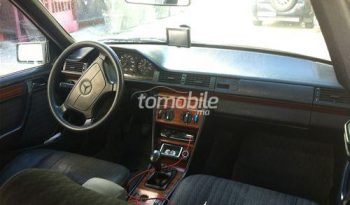 Mercedes-Benz 250 Occasion 1993 Diesel 180000Km Tanger #61581 plein