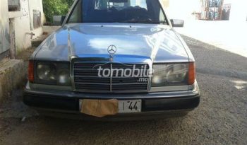 Mercedes-Benz 250 Occasion 1993 Diesel 180000Km Tanger #61581
