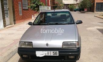 Renault R 19 Occasion 1990 Diesel 300000Km Meknès #64300 plein