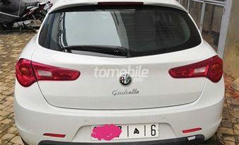 Alpha Romeo Giulietta Occasion 2014 Essence 38800Km Casablanca #79354 full