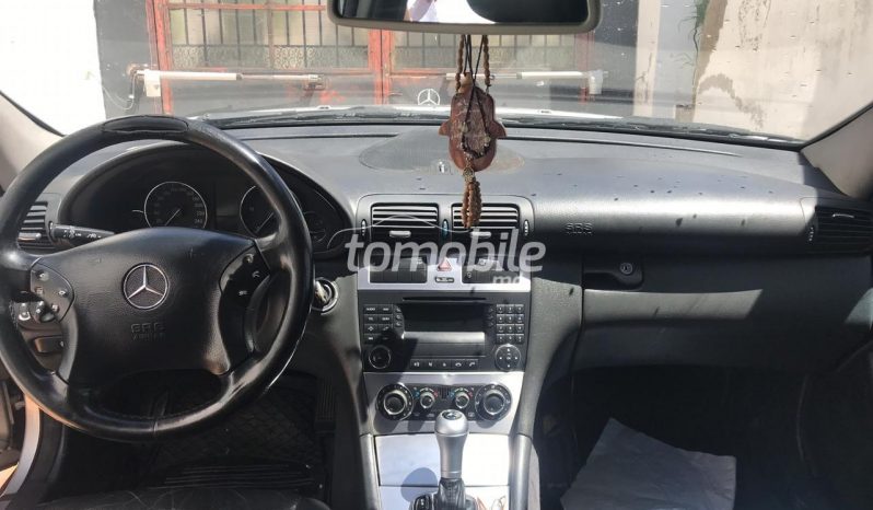 Mercedes-Benz 220 Importé  2001 Diesel 265000Km Tanger #84210