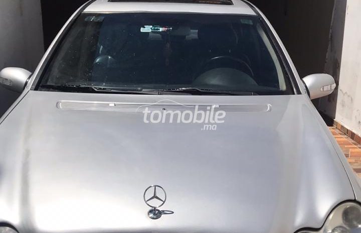 Mercedes-Benz 220 Importé  2001 Diesel 265000Km Tanger #84210 plein