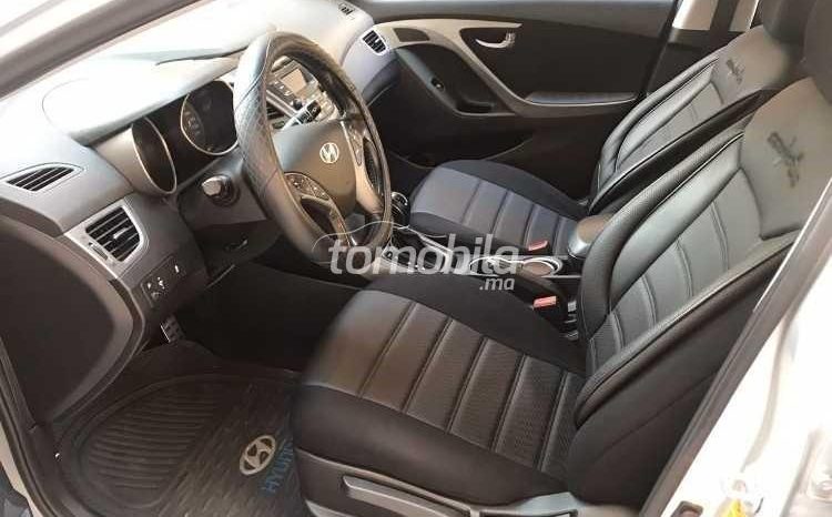 Hyundai Elantra Occasion 2015 Diesel 85000Km Rabat #92747 plein