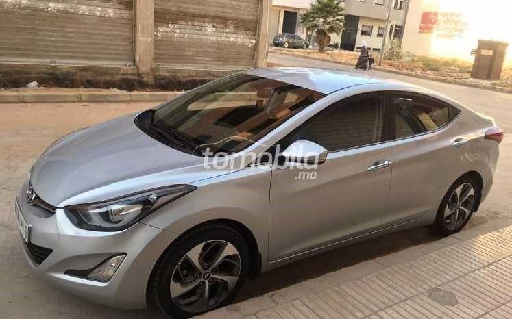 Hyundai Elantra Occasion 2015 Diesel 85000Km Rabat #92747 plein