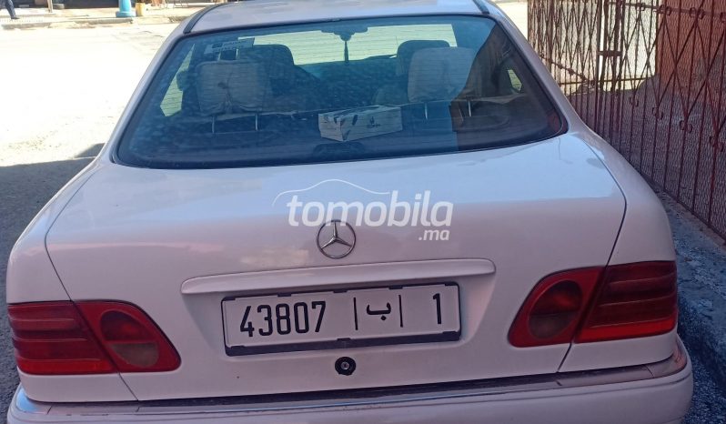 Mercedes-Benz E 220 Importé  1995 Diesel 333000Km Agadir #95485 plein