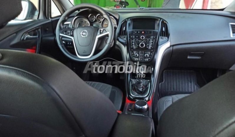 Opel Astra  2015 Diesel 145000Km Temara #95355