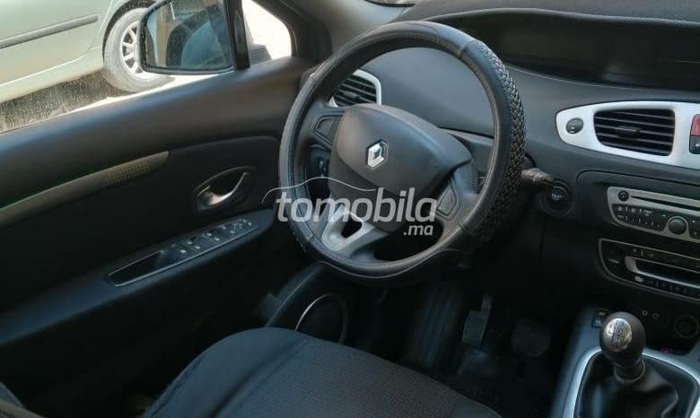 Renault Scenic   Diesel 240000Km Berrechid #95421