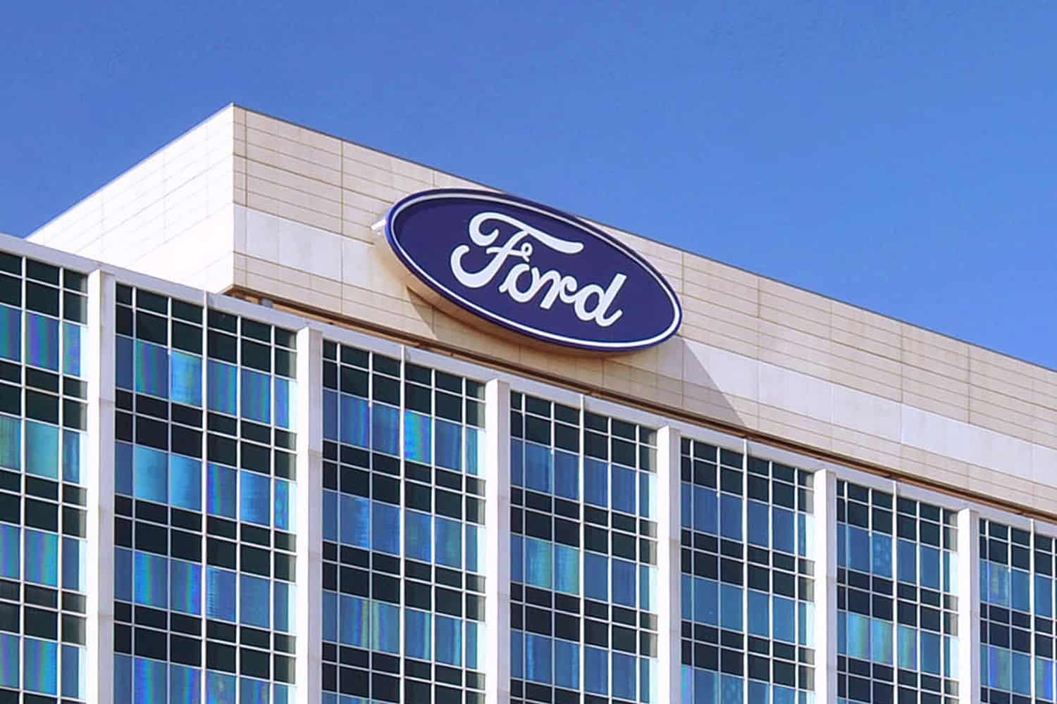 Ford accélère la R&D sur les batteries au nouveau centre mondial ...