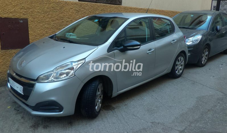 Peugeot 208 Importé Occasion 2016 Diesel 134000Km Tanger #96252 plein