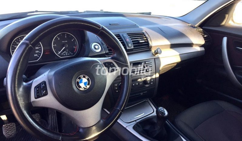 BMW Serie 1  2011 Diesel 199000Km Fès #99787 plein