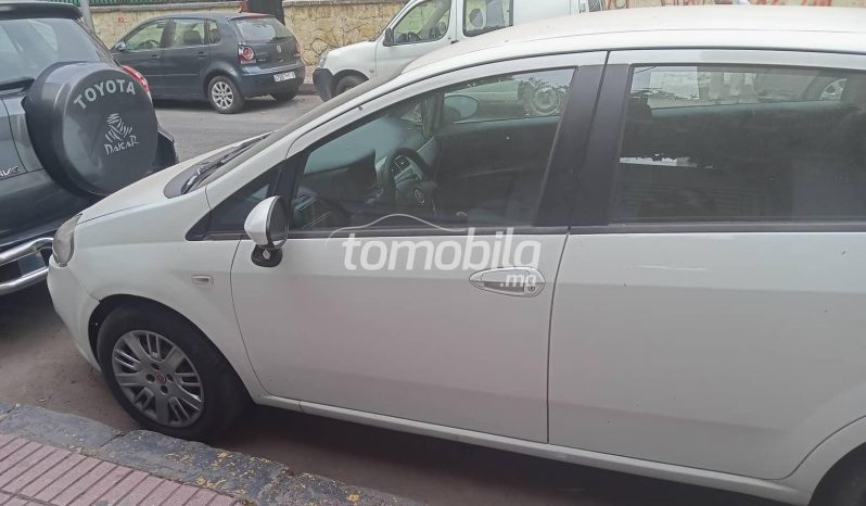 Fiat Grande Punto  2013 Diesel 120000Km Casablanca #101645 plein