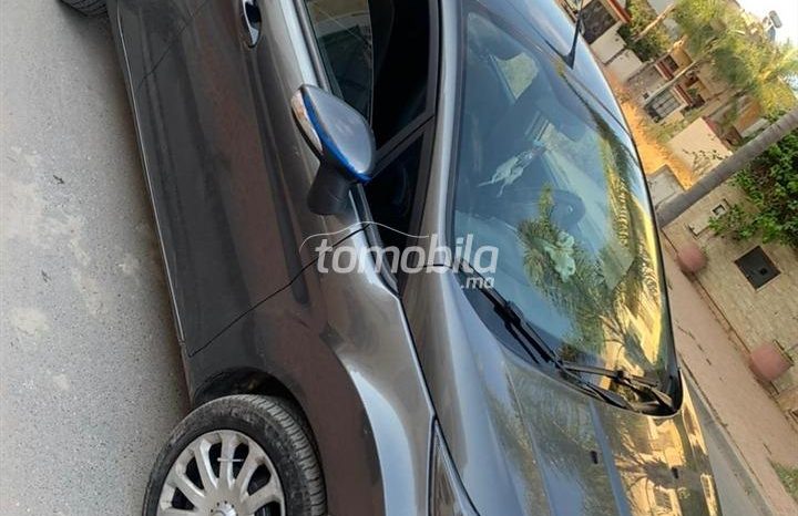 Ford Fiesta Occasion 2017 Essence 98000Km Salé #101629 plein