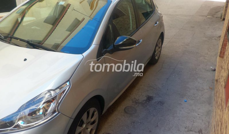 Peugeot 208 Occasion 2017 Diesel 140000Km Tanger #102387 plein