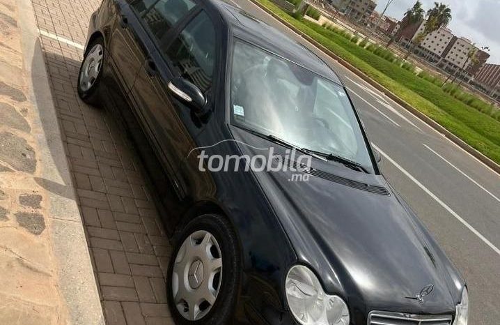 Mercedes-Benz 220 Importé Occasion 2010 Diesel Km Nador #104109 plein