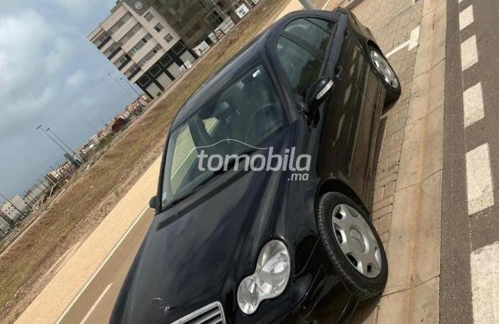 Mercedes-Benz 220 Importé Occasion 2010 Diesel Km Nador #104109 plein