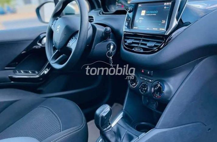 Peugeot 208  2018 Diesel 54000Km Salé #103703 plein