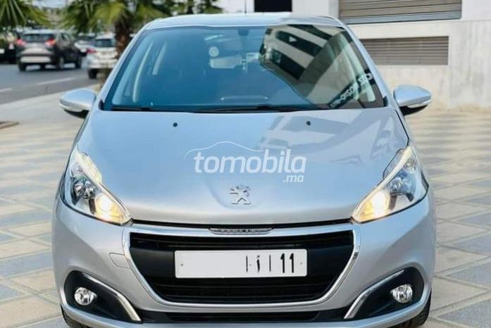 Peugeot 208  2018 Diesel 54000Km Salé #103703