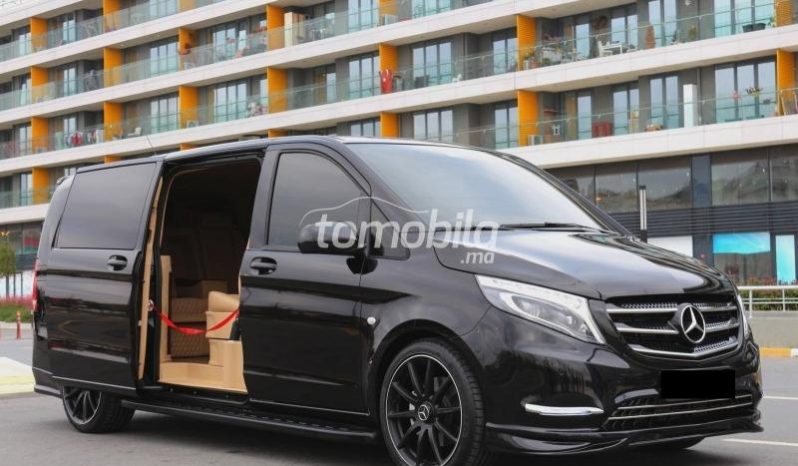 Mercedes-Benz E 200 Neuf 2023 Essence 8Km Casablanca #105048