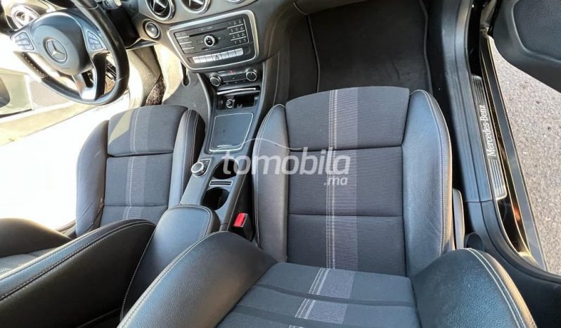 Mercedes-Benz GLA 200  2017 Diesel 100000Km Casablanca #105760 plein