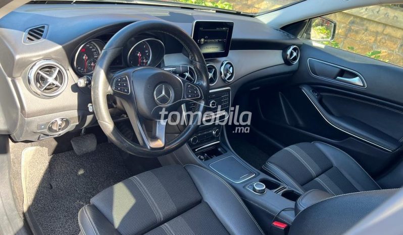 Mercedes-Benz GLA 200  2017 Diesel 100000Km Casablanca #105760 plein