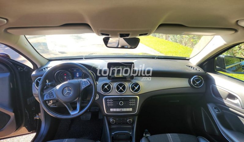 Mercedes-Benz GLA 200  2017 Diesel 100000Km Casablanca #105760 plein