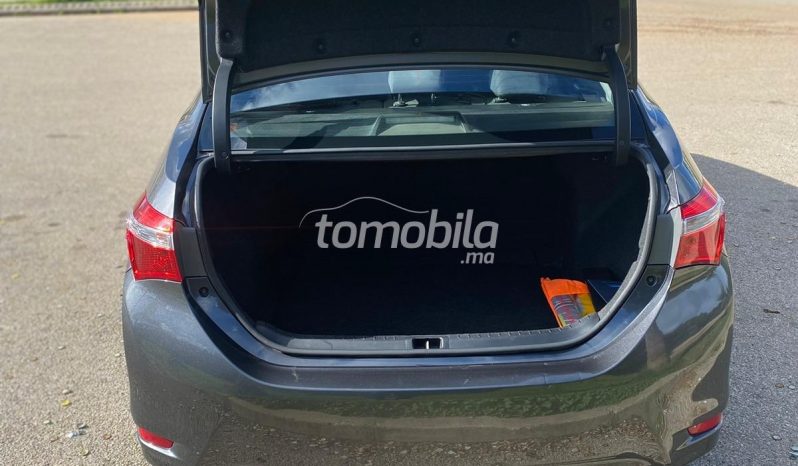 Toyota Corolla Occasion 2018 Diesel 92000Km Tanger #106075 plein