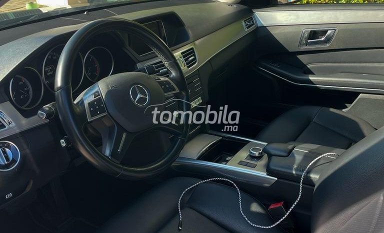 Mercedes-Benz Classe E  2015 Diesel 140000Km Casablanca #106385 plein