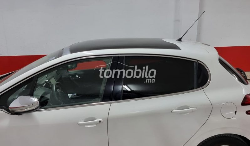 Peugeot 208  2017 Diesel 81000Km Casablanca #106323