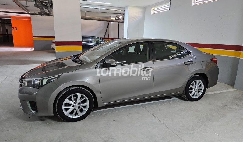 Toyota Corolla  2014 Diesel 180000Km Temara #109304 plein