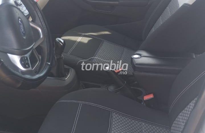 Ford Fiesta   Essence 200000Km Taza #112619 plein