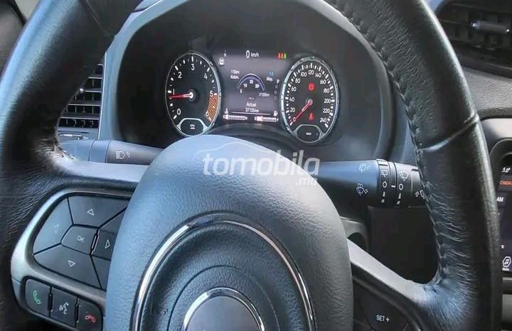 Jeep Renegade Occasion 2019 Diesel 37000Km Bouskoura #114068 plein