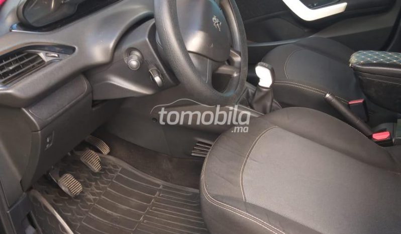 Peugeot 208 Importé Occasion 2016 Essence 140Km Larache #114191 plein