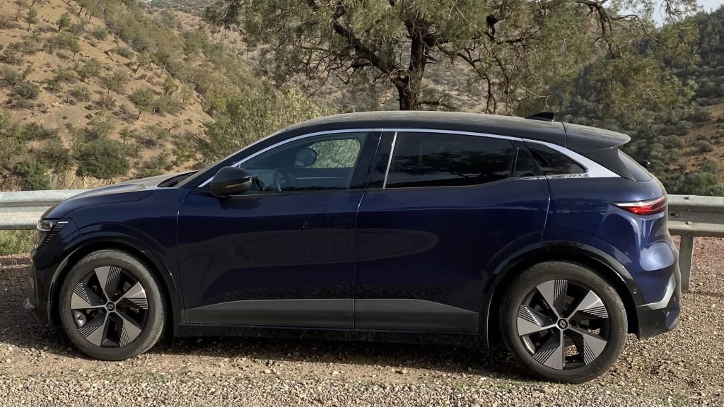 Essai de la Renault Mégane E-Tech 220 CH : l’électrique à la conquête ...
